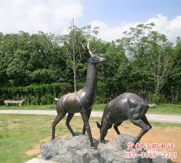 泰安铜雕动物梅花鹿
