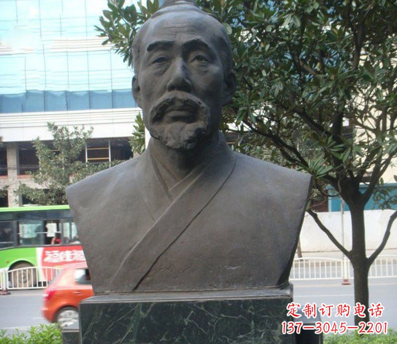 泰安铜雕管仲名人雕塑肖像