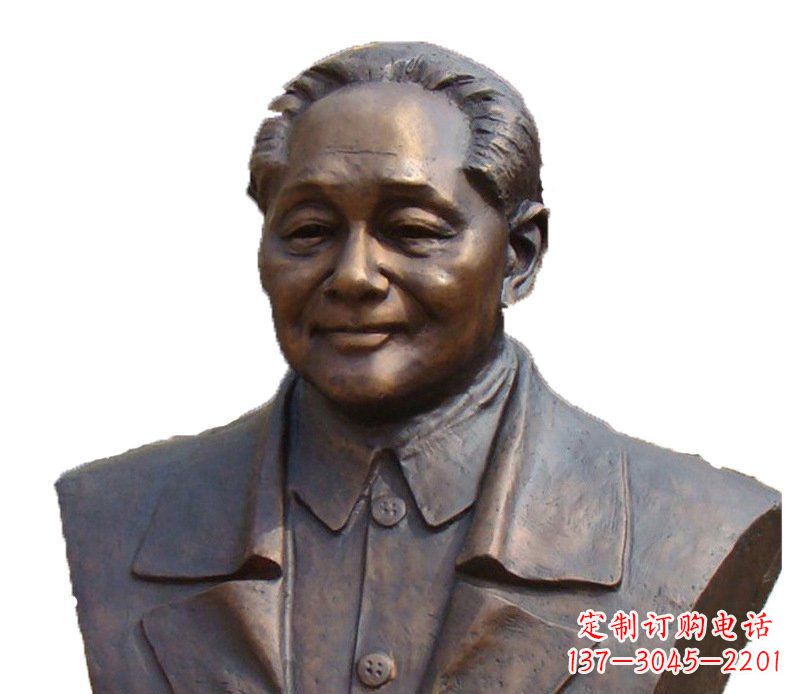 泰安铜雕广场纪念伟人邓小平雕塑