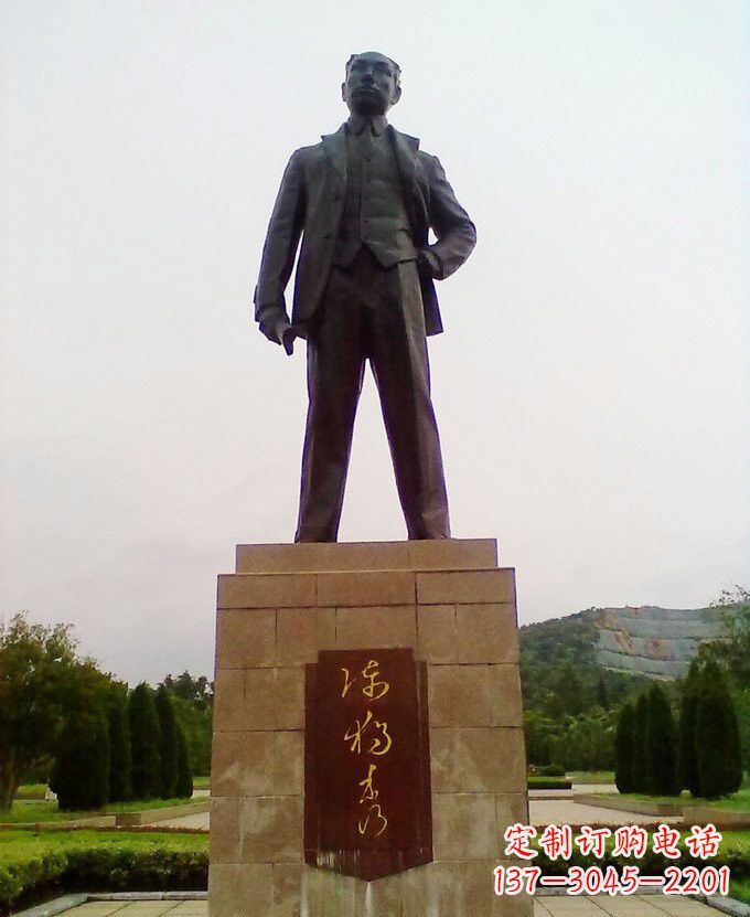 泰安铜雕近代名人陈独秀