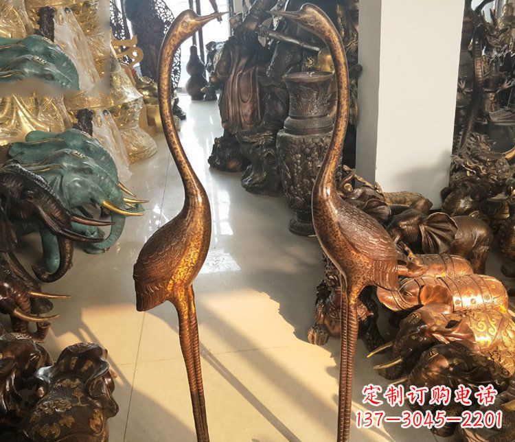 泰安铜雕仙鹤踩龟雕塑摆件