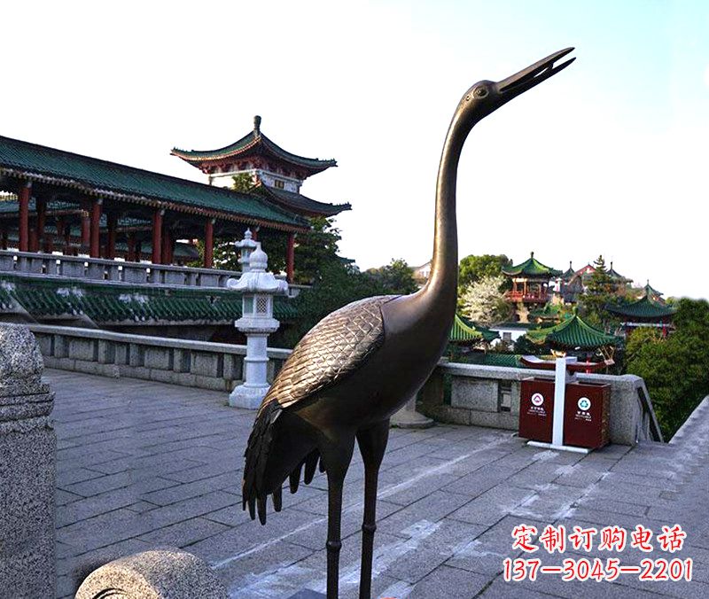 泰安铜雕仙鹤雕塑