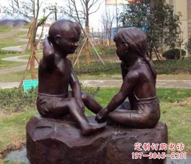 泰安铜雕小区玩游戏儿童雕塑