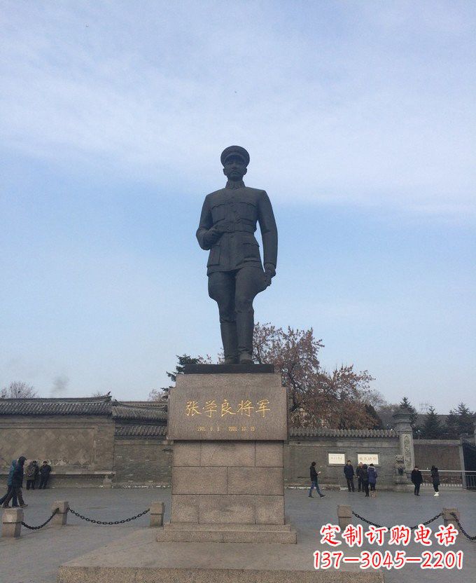 泰安铜雕张学良近代名人雕塑