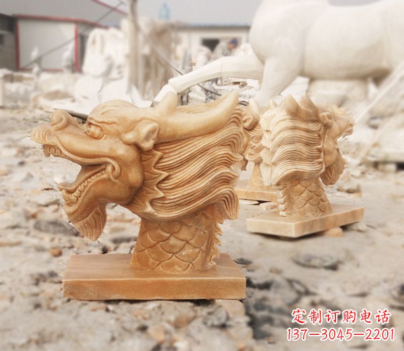 泰安晚霞红喷水龙头雕塑
