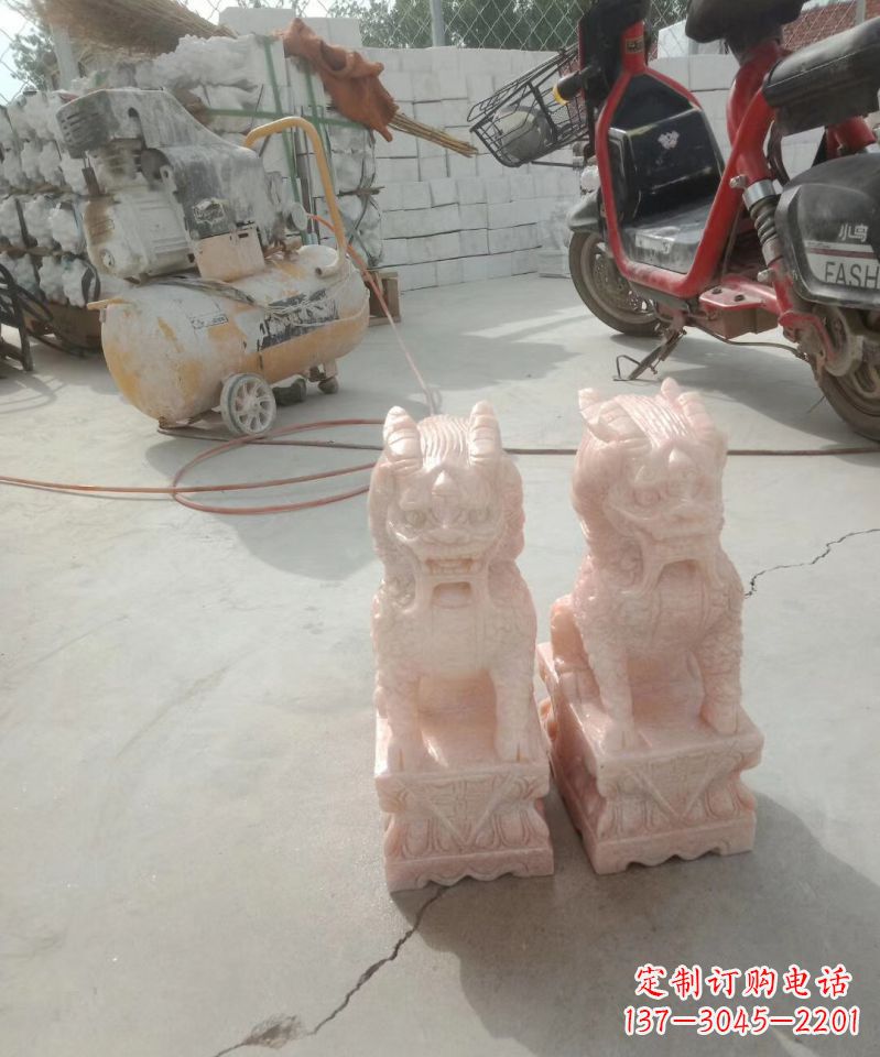 泰安晚霞红神兽麒麟动物雕塑