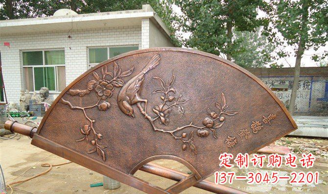 泰安喜鹊登梅扇子景观铜浮雕