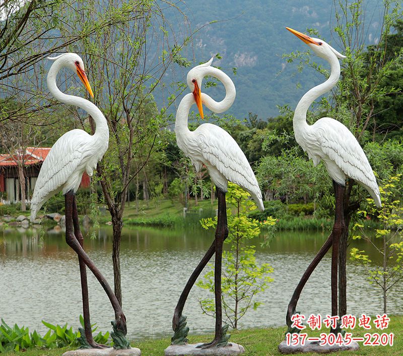 泰安仙鹤的雕塑