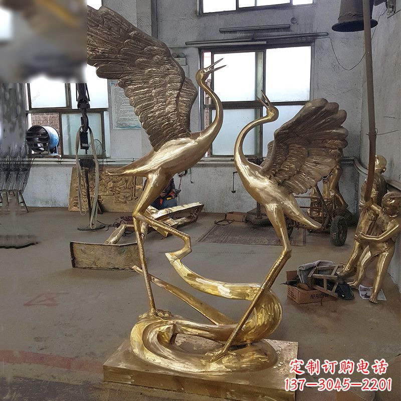 泰安仙鹤铜雕景观