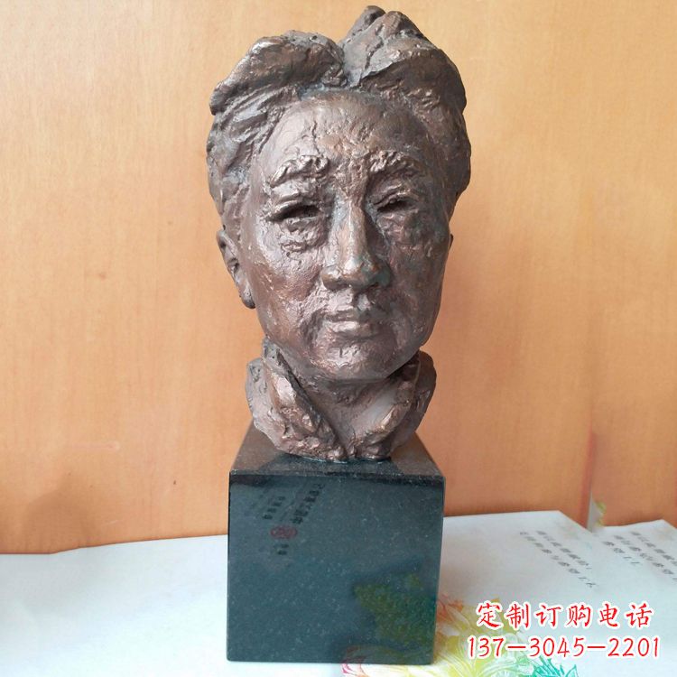 泰安现代画家徐悲鸿先生头像雕塑