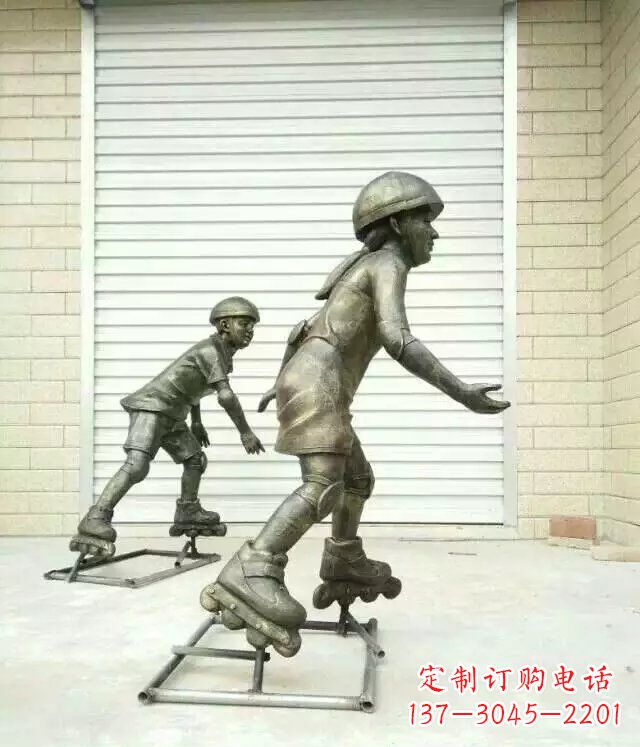 泰安小孩玩轮滑公园人物铜雕