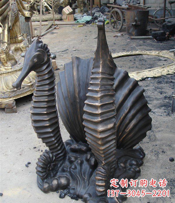 泰安小区动物海马铜雕