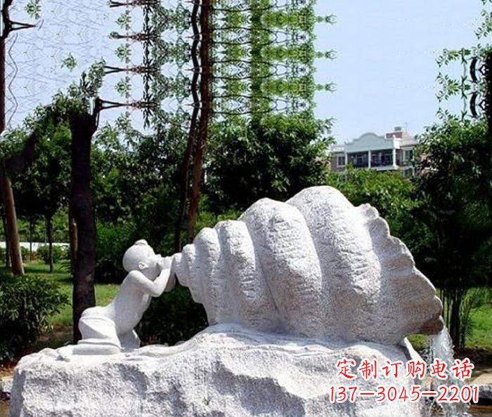 泰安小区景观小孩吹螺号石雕
