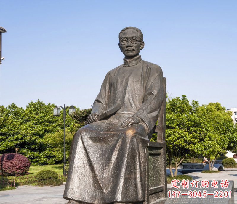 泰安校园蔡元培名人铜雕