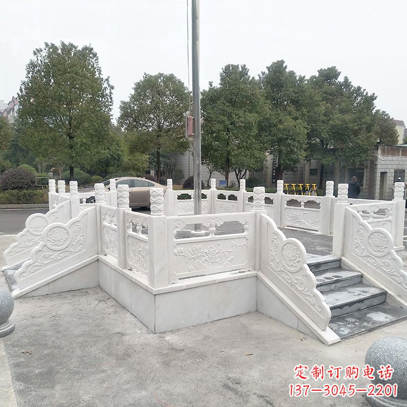 泰安校园广场石雕升旗台