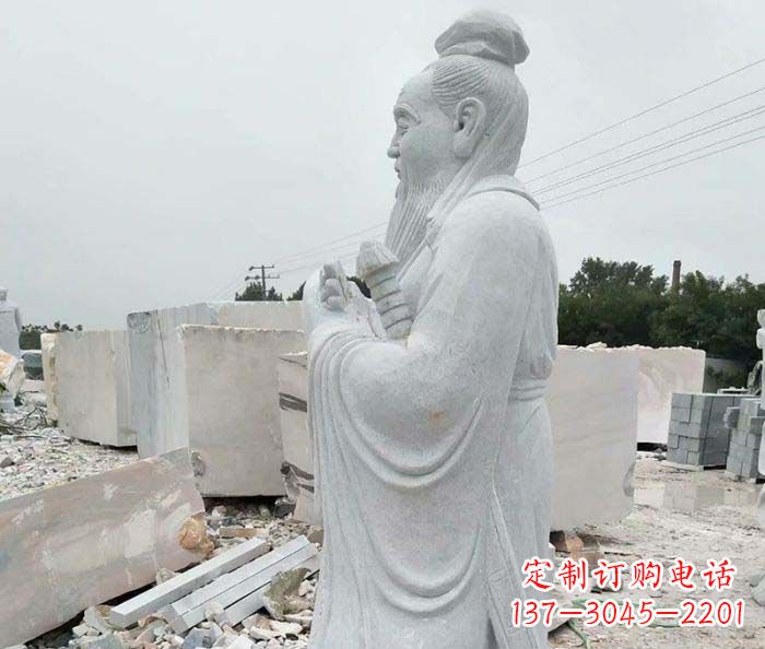 泰安校园景观孔子石雕