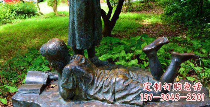 泰安校园趴着看书的小男孩人物铜雕