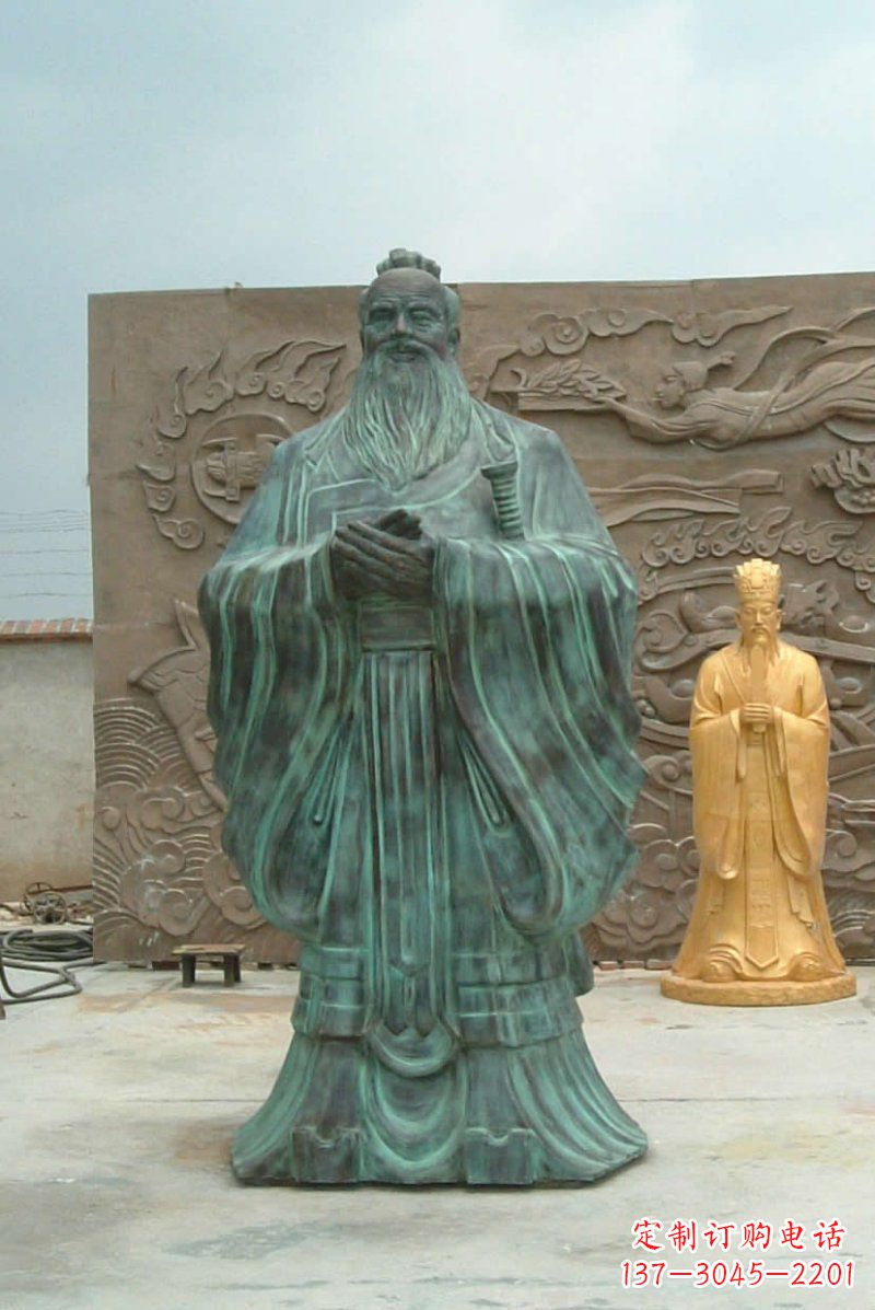 泰安校园青铜仿古孔子