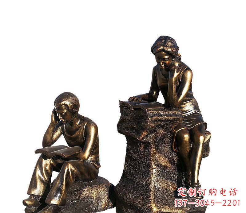 泰安校园铸铜学生看书人物雕塑