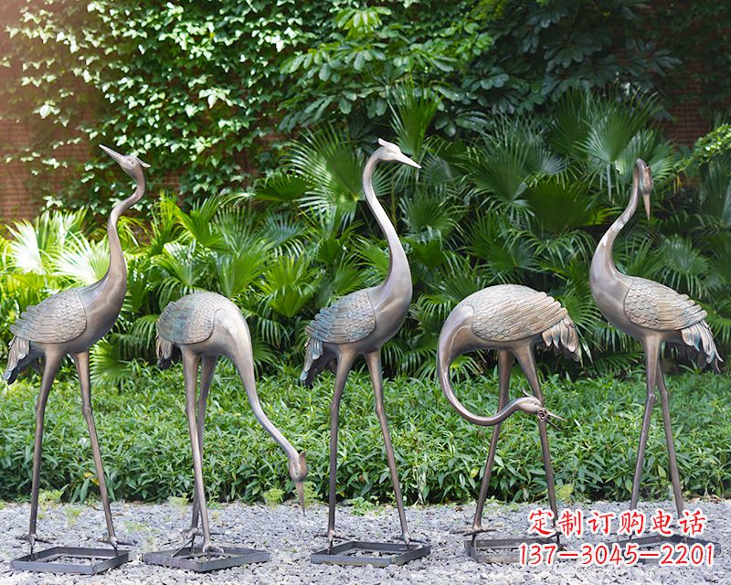 泰安写意仙鹤雕塑