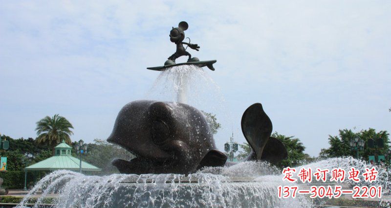泰安游乐园鲸鱼喷泉和米老鼠景观铜雕