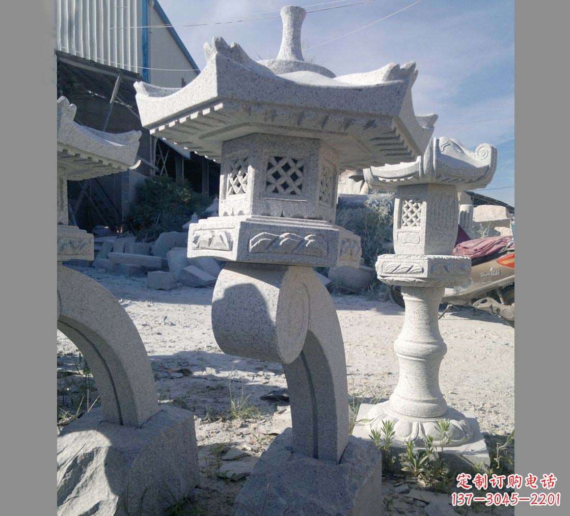 泰安园林景观草坪石灯雕塑