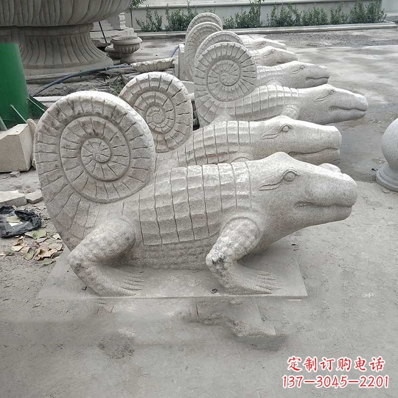 泰安园林水池水景鳄鱼砂岩喷水雕塑