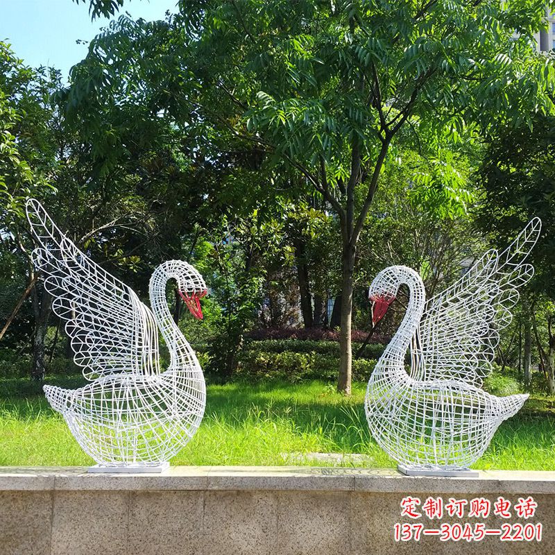泰安展翅天鹅网格雕塑-上色款