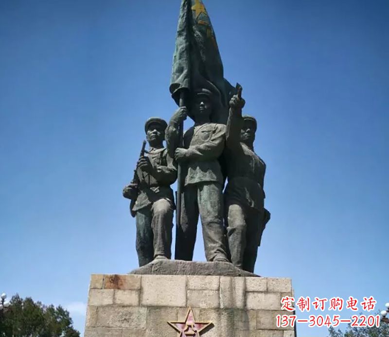 泰安战士革命广场铜雕