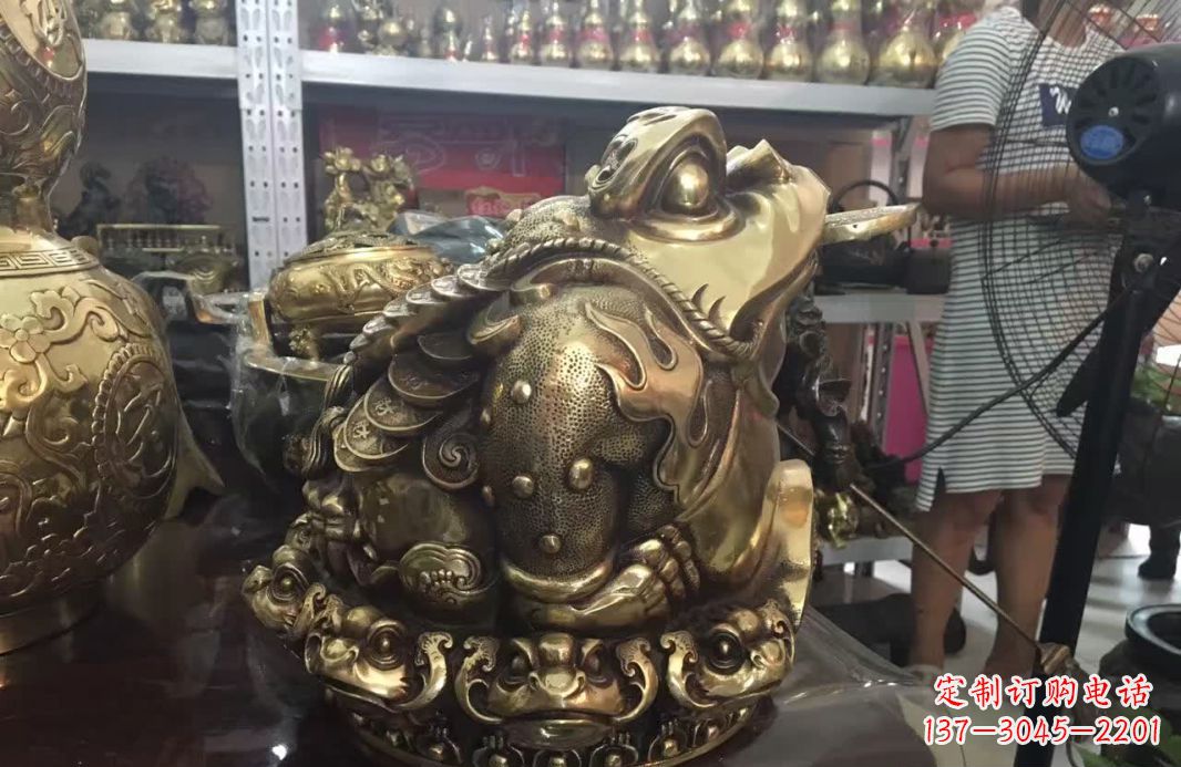 泰安招财金蟾动物铜雕