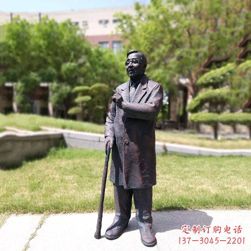 泰安中国名人著名数学家华罗庚铜雕像