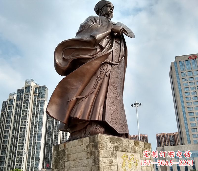 泰安诸葛亮人物铜雕