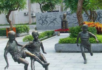 泰安小孩踢足球公园景观铜雕