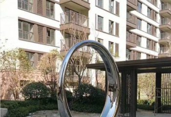 泰安小区不锈钢镜面圆环雕塑 