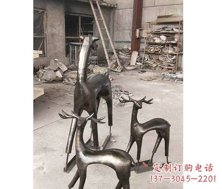 泰安铸铜梅花鹿动物铜雕摆件