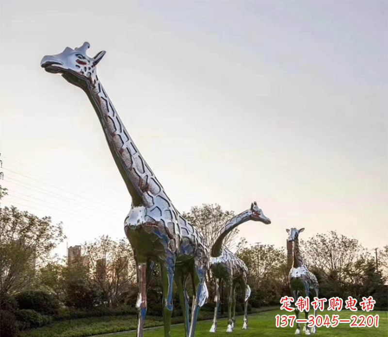 泰安不锈钢长颈鹿雕塑
