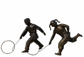 泰安公园滚铁环的儿童铜雕